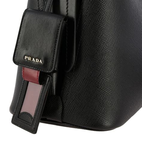 borse prada spalla|Borsa a spalla Buckle Medium in pelle in Nero .